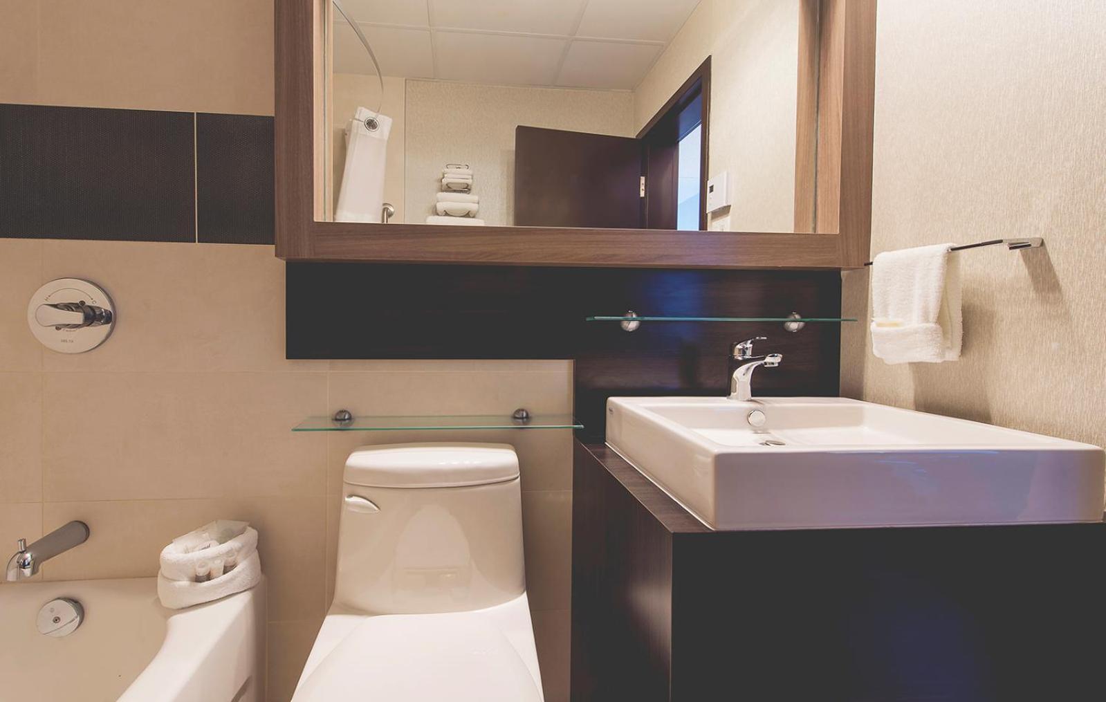 Hotel Continental Centre-Ville วาล-ดอร์ ภายนอก รูปภาพ